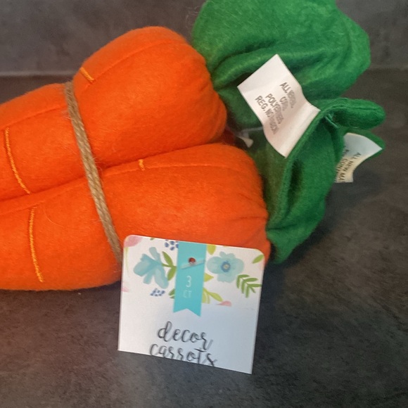 NWT Target Bullseye Stuffed Carrots - Picture 2 of 4